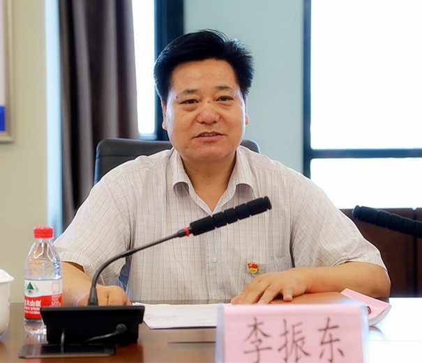 南宫NG28集团集团召开向导班子“不忘初心、、切记使命”专题民主生涯会