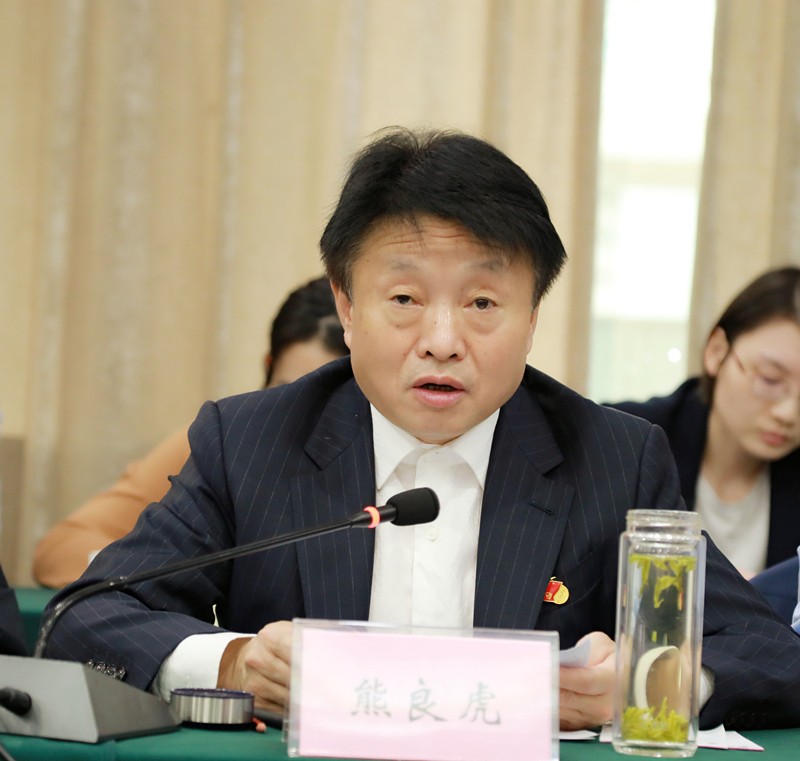 熊良虎出席2019陕西生态农业开展钻研会