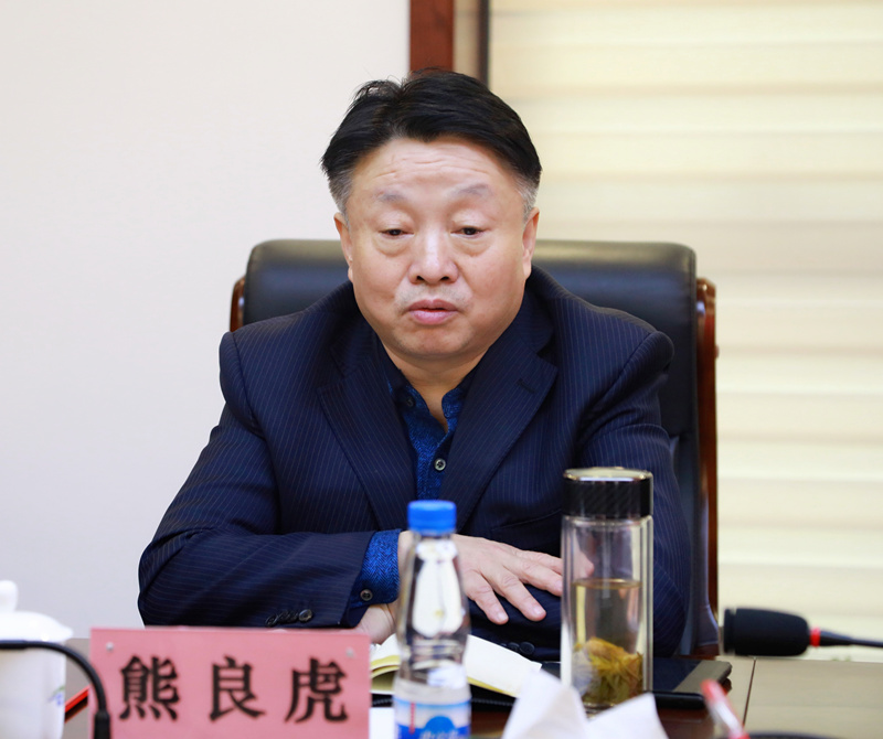 熊良虎顾峰拜会渭河生态集团党委书记董事长李友成、、总司理杨大庆