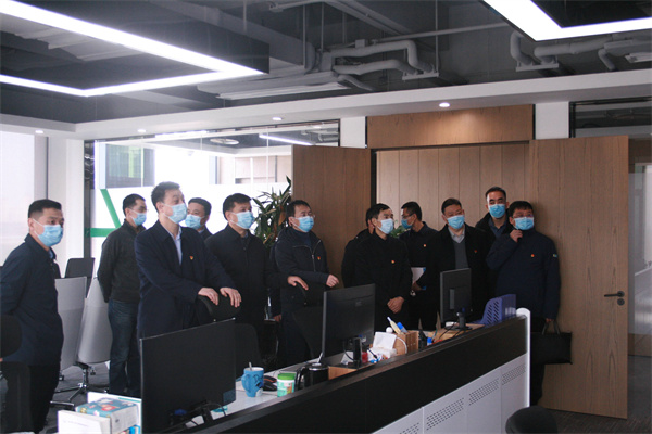 省国资委党委委员、驻委纪检监察组组长贺向东到秦创原南宫NG28集团集团立异中心调研