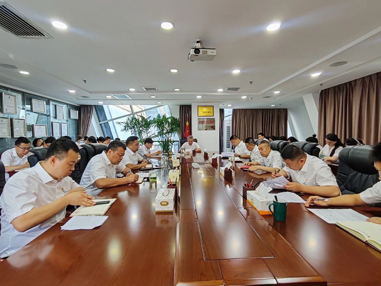 水情形公司党支部：：围绕“三个坚持”推动党纪学习教育走深走实