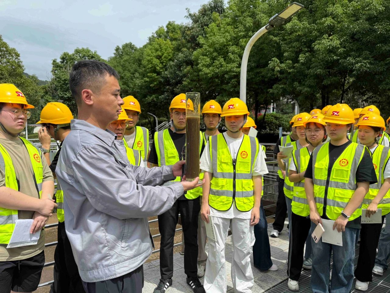 社会责任｜水情形公司开展“党建引领促开展 环保教育共开展”公众开放日活动