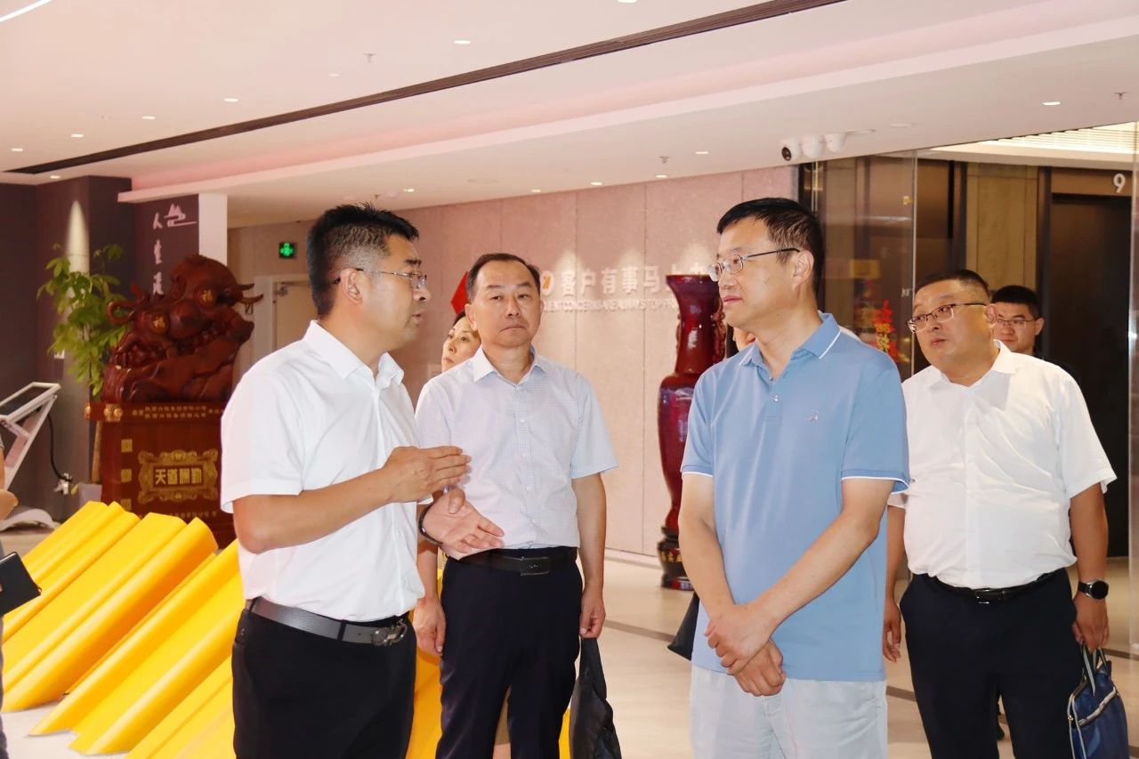 南宫NG28集团集团与陆运帮公司座谈交流